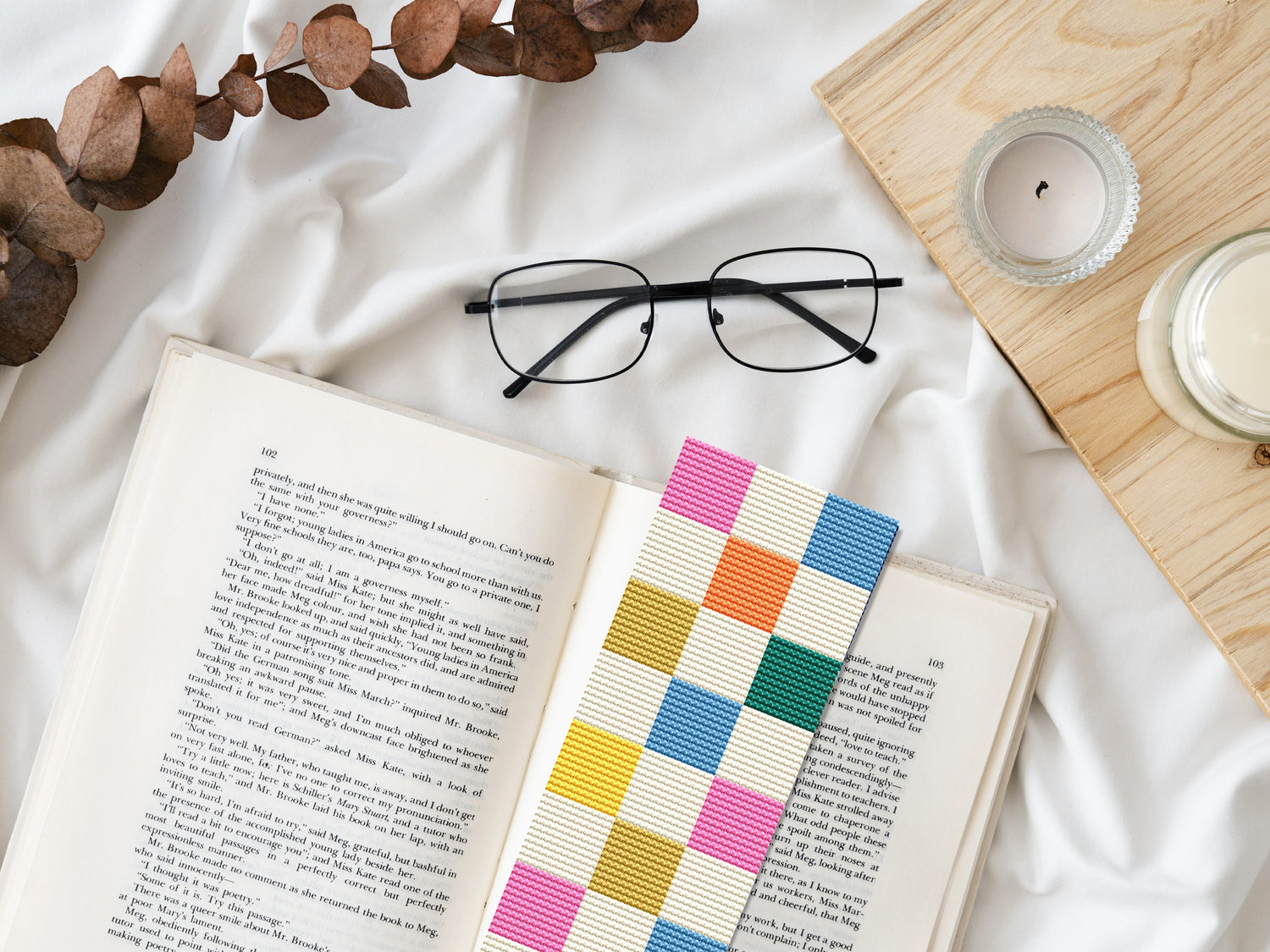Cross stitch pattern of a stylish bookmark in PDF format for embroidery