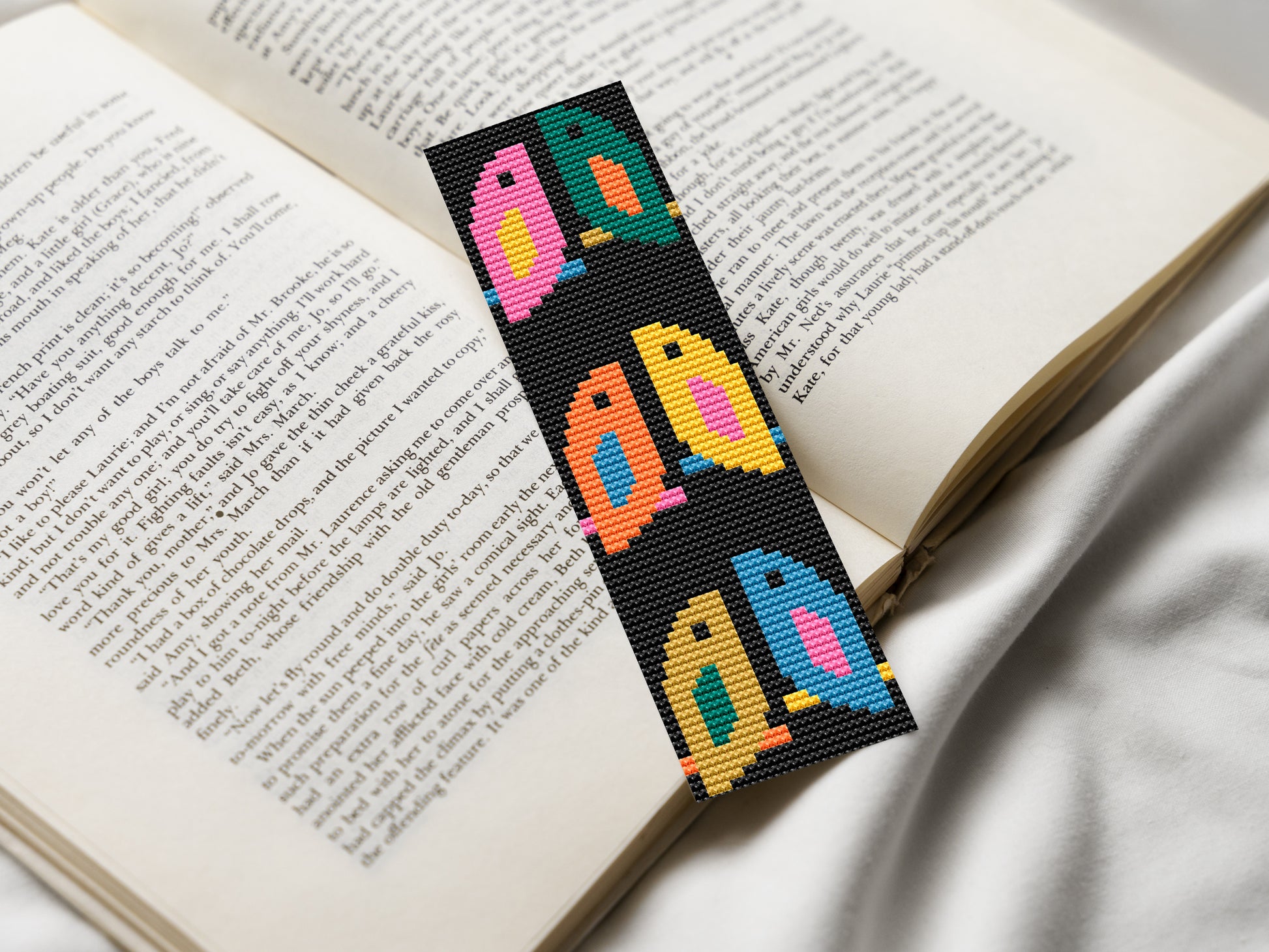 Modern cross stitch bookmarks – abstract PDF patterns on black Aida, colorful handmade gift ideas for readers and stitchers